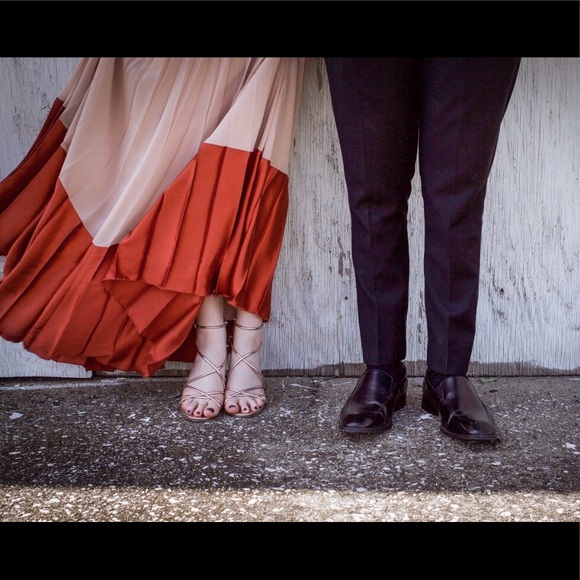 Formal dress - Picture 4 of 4